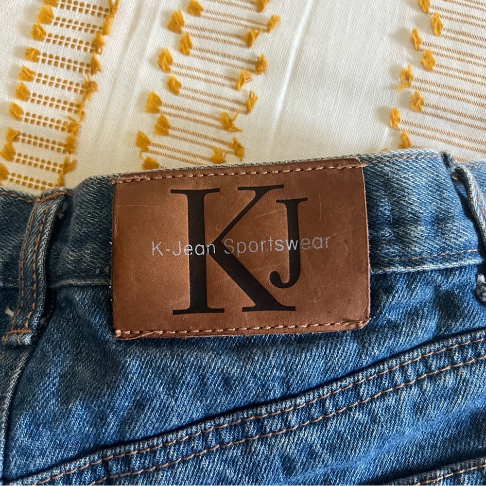 K-Jean & Company Classic Blue Denim Women's Jean Shorts Y2K Size: 7 EUC - Picture 3 of 6